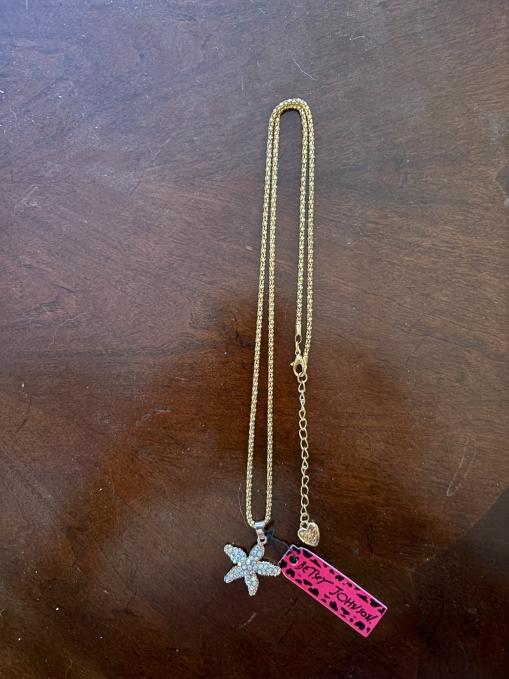 BRAND NEW Betsy Johnson Starfish Pendant Necklac with Rhinestones! Very Sparkly!